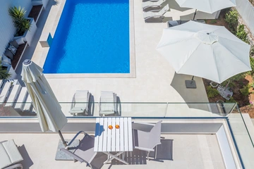 6-Bedroom Villa with Private Pool in Punat