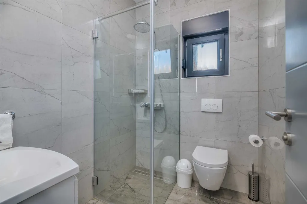 Modern Villa in Garica with Private Pool