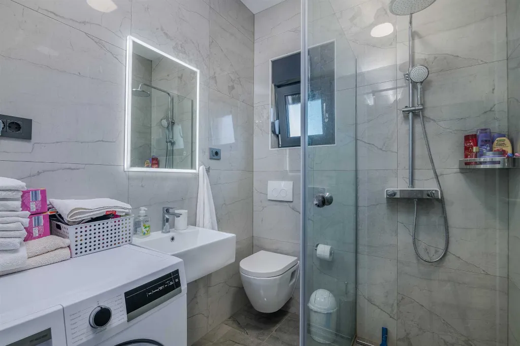 Modern Villa in Garica with Private Pool