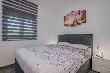 Modern Villa in Garica with Private Pool