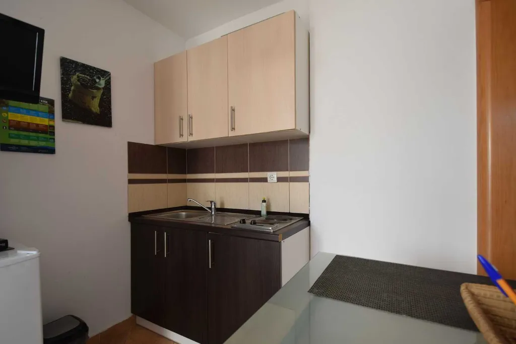 Studio Apartment in Vantačići with Balcony