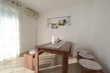 2-Bedroom Apartment with Balcony in Vantačići