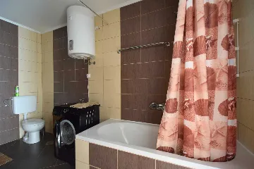 2-Bedroom Apartment with Balcony in Vantačići