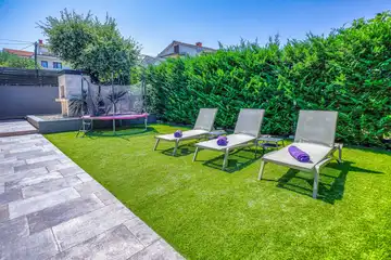 Njivice Apartment for 4 Guests with Private Pool