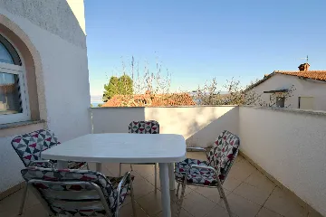 One-Bedroom Apartment in Vantačići for 2 Guests