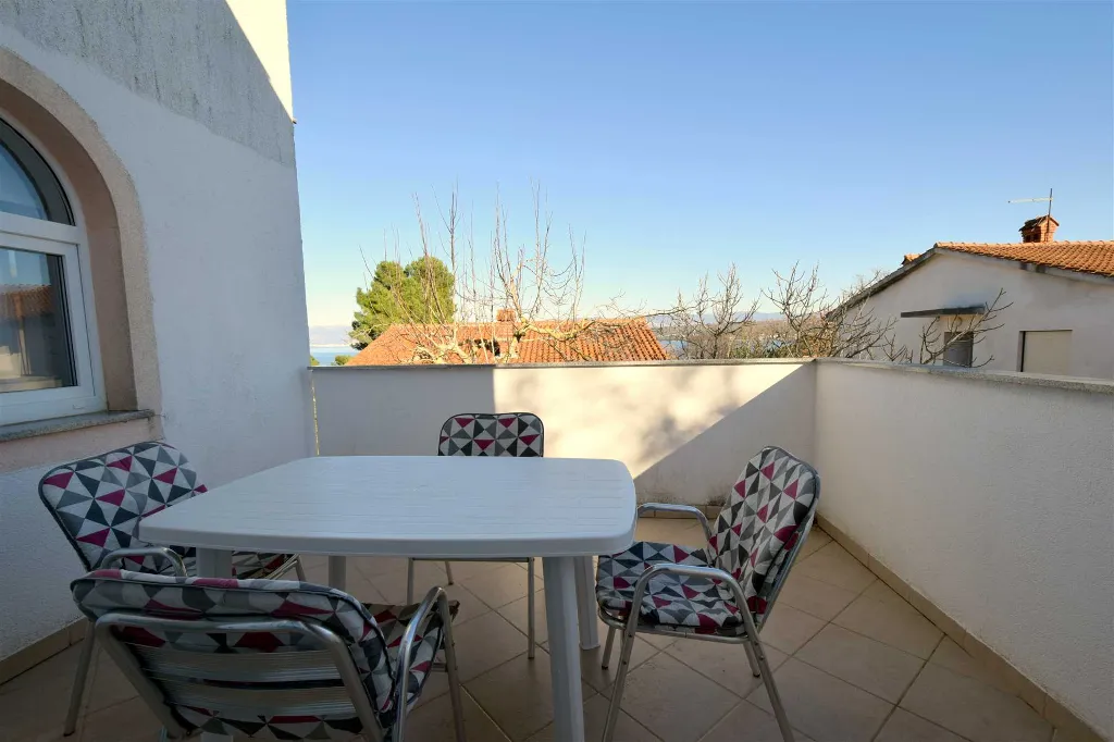 One-Bedroom Apartment in Vantačići for 2 Guests