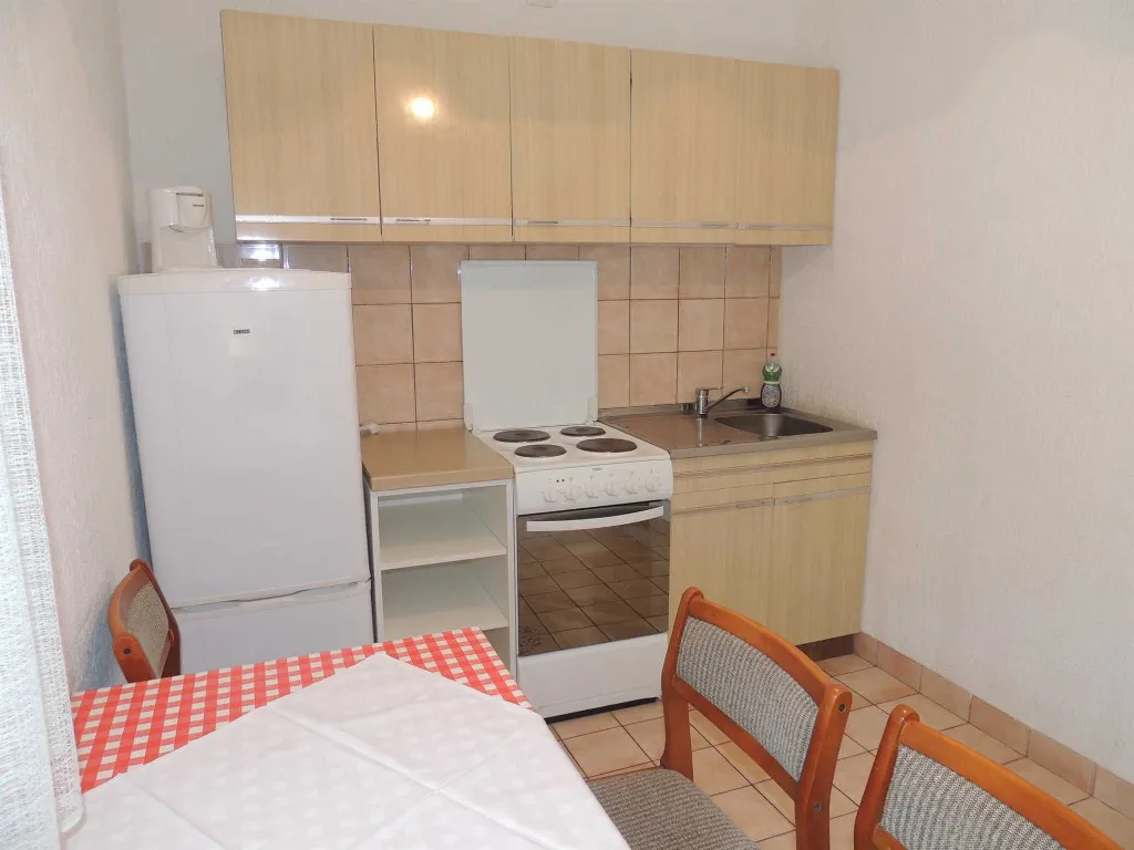 Malinska 1-Bedroom Apartment with Terrace