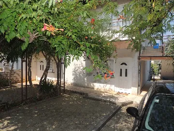 Malinska 1-Bedroom Apartment with Terrace