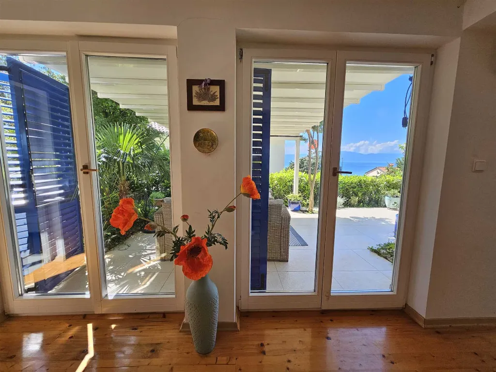 Njivice Apartment with Sea View Terrace