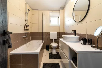 Trogir Apartment with Terrace and Balcony