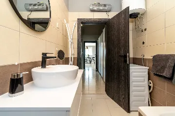 Trogir Apartment with Terrace and Balcony