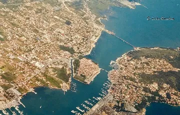 One-Bedroom Apartment with Balcony View in Trogir