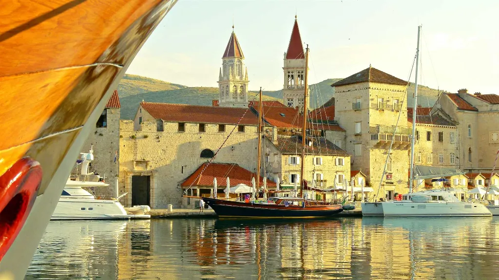 One-Bedroom Apartment with Balcony View in Trogir