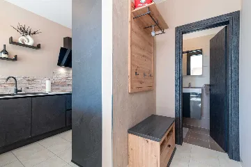 Trogir 2-Bedroom Apartment with Dedicated Parking