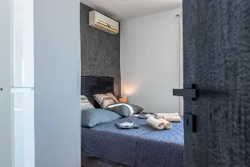 Trogir 2-Bedroom Apartment with Dedicated Parking