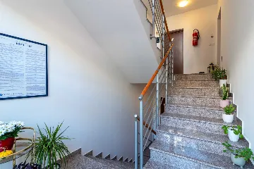 Trogir 2-Bedroom Apartment with Dedicated Parking