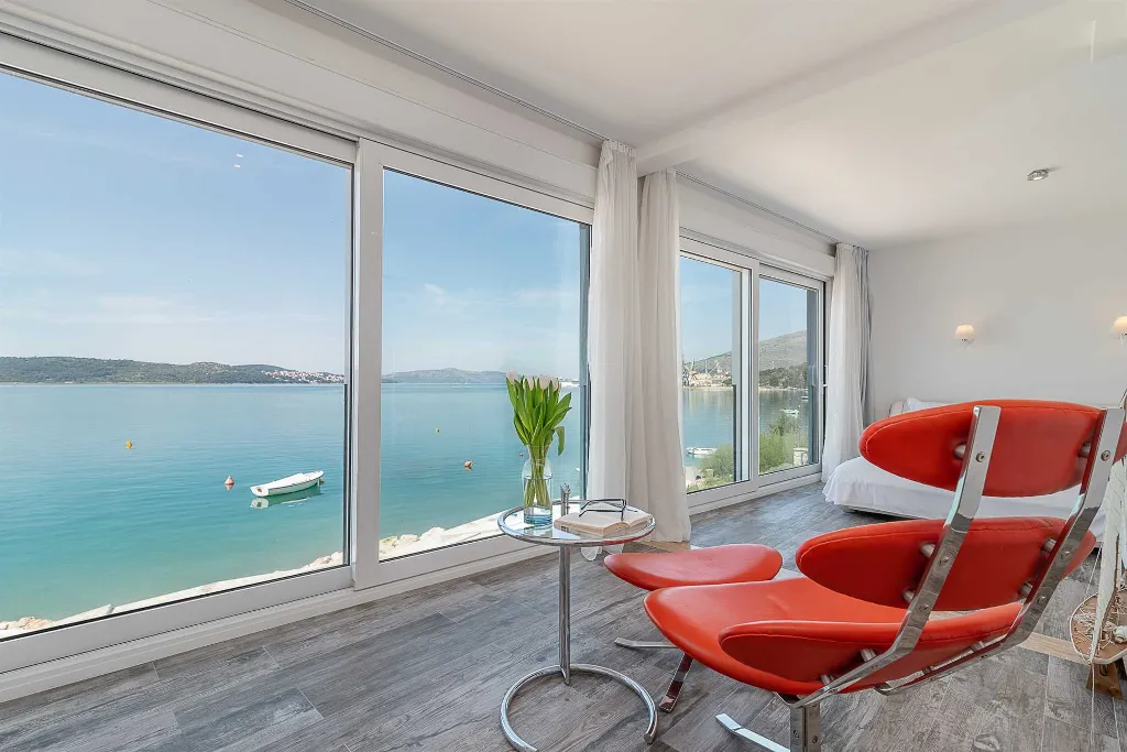 4-Bedroom Beachfront House in Trogir