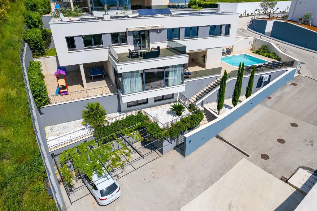 One-Bedroom Villa in Omiš for 1 Guest