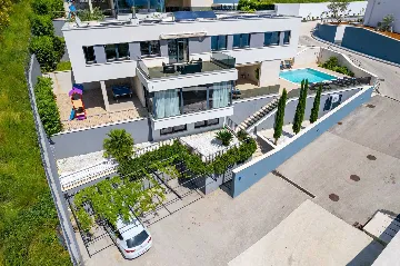 One-Bedroom Villa in Omiš for 1 Guest