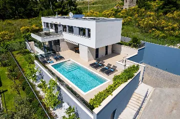 1-Bedroom Villa in Omiš, Croatia