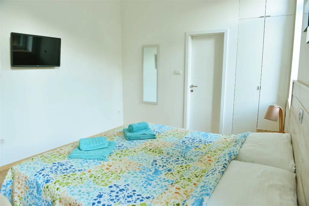 2-Bedroom Apartment in Split for up to 6 Guests