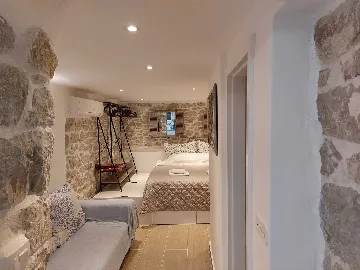 1-Bedroom Apartment in Split for Up to 3 Guests
