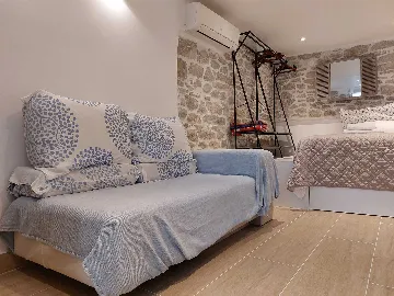 1-Bedroom Apartment in Split for Up to 3 Guests
