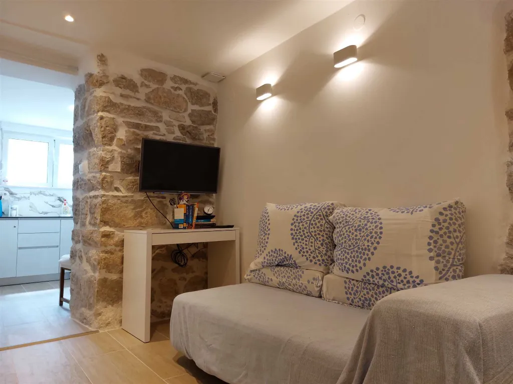 1-Bedroom Apartment in Split for Up to 3 Guests