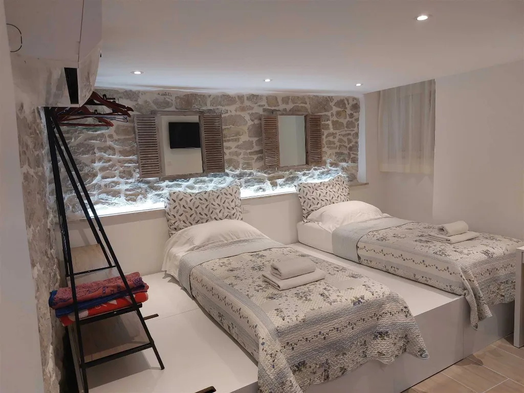 1-Bedroom Apartment in Split for Up to 3 Guests