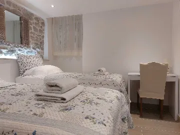 1-Bedroom Apartment in Split for Up to 3 Guests