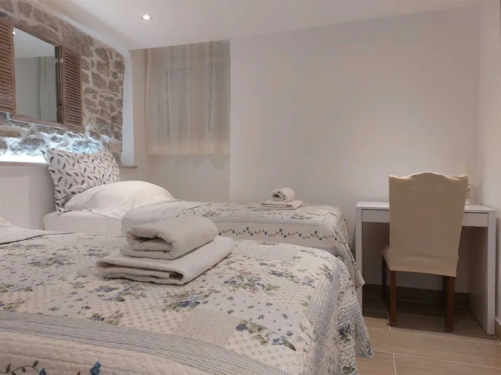 1-Bedroom Apartment in Split for Up to 3 Guests