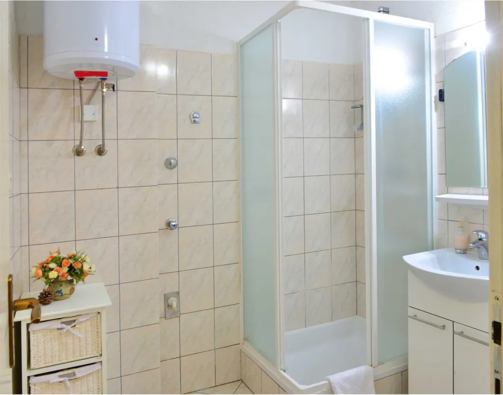 1-Bedroom Apartment in Split for 2–3 Guests