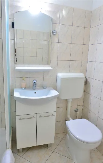 1-Bedroom Apartment in Split for 2–3 Guests