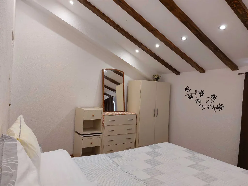 1-Bedroom Apartment in Split for 2–3 Guests