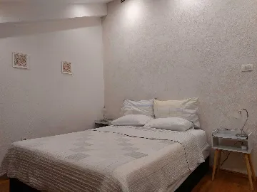 1-Bedroom Apartment in Split for 2–3 Guests
