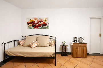 1-Bedroom Apartment in Split for 2–3 Guests
