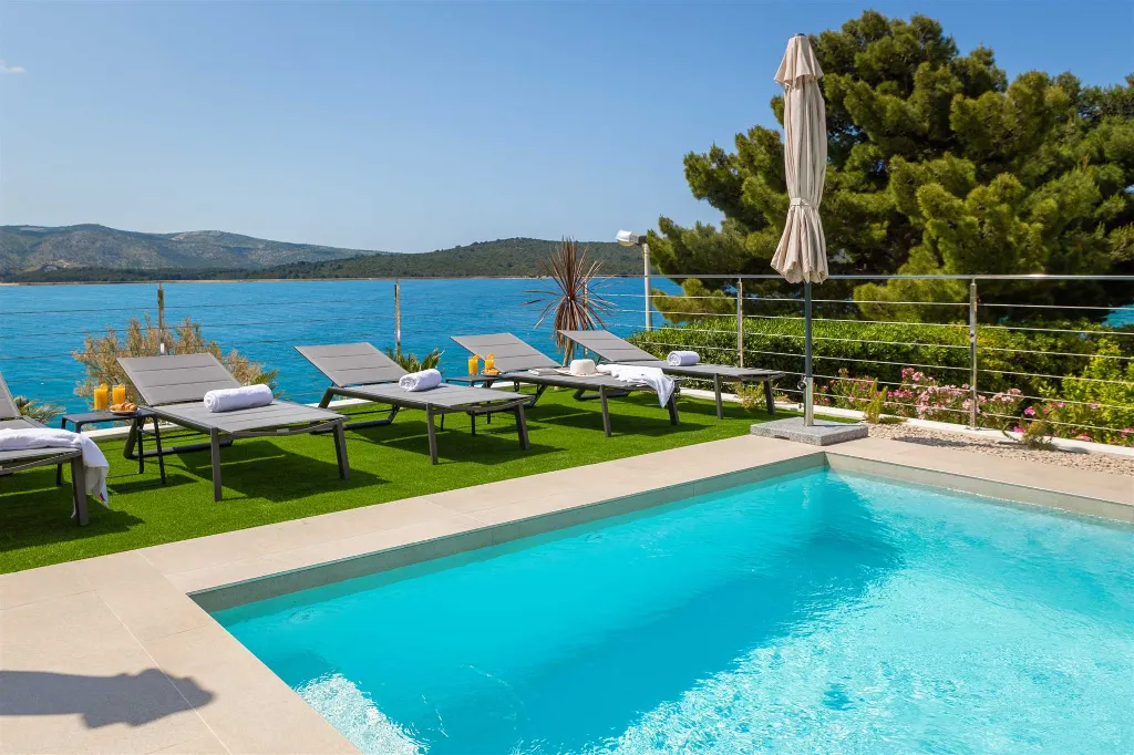 Žaborić Holiday House with Heated Pool for 12