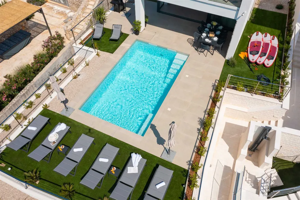Žaborić Holiday House with Heated Pool for 12