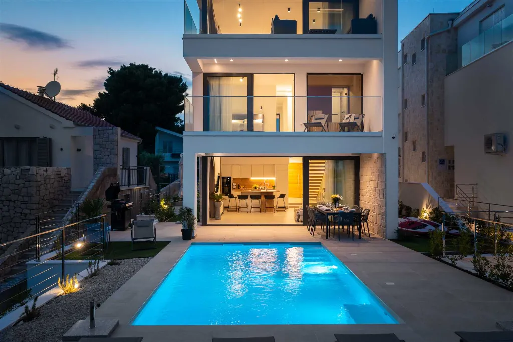Žaborić Holiday House with Heated Pool for 12
