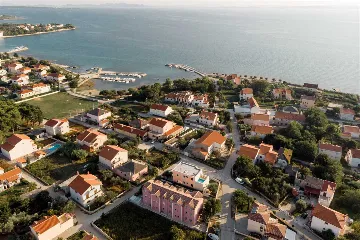 Holiday House in Privlaka (4 Bedrooms), Sleeps 8-10