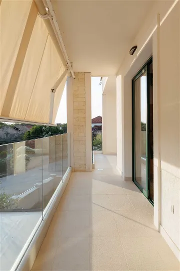 Holiday House in Privlaka (4 Bedrooms), Sleeps 8-10