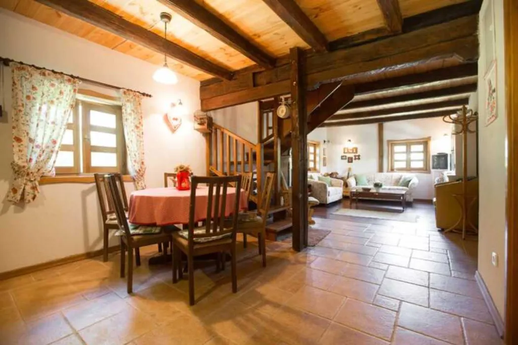 Prhoć Holiday House with 2 Bedrooms for 6