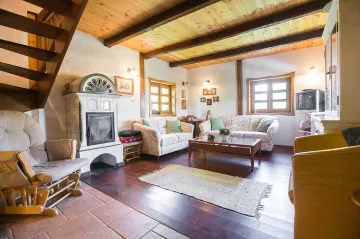 Prhoć Holiday House with 2 Bedrooms for 6