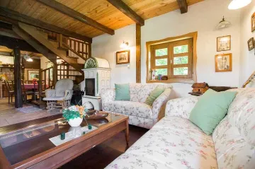 Prhoć Holiday House with 2 Bedrooms for 6