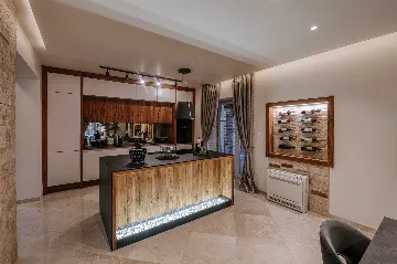 8-Bedroom Villa for 16 Guests in Poljica