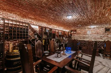 8-Bedroom Villa for 16 Guests in Poljica