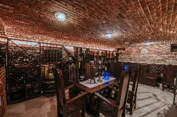 8-Bedroom Villa for 16 Guests in Poljica