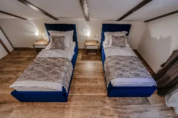 8-Bedroom Villa for 16 Guests in Poljica