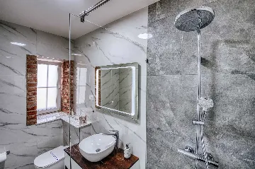 8-Bedroom Villa for 16 Guests in Poljica