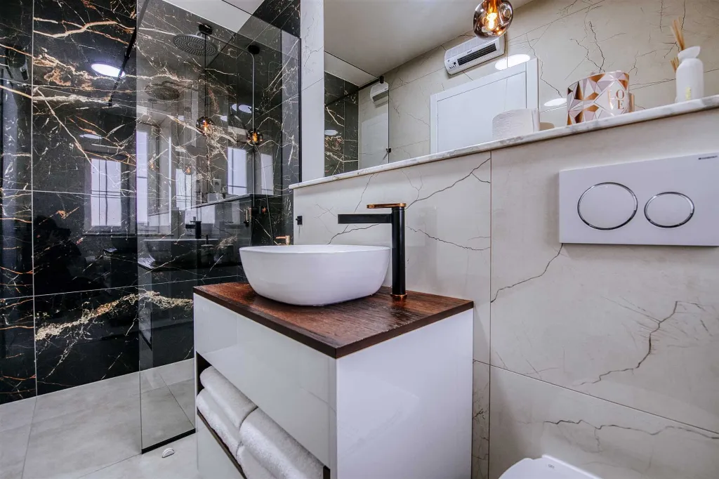 8-Bedroom Villa for 16 Guests in Poljica